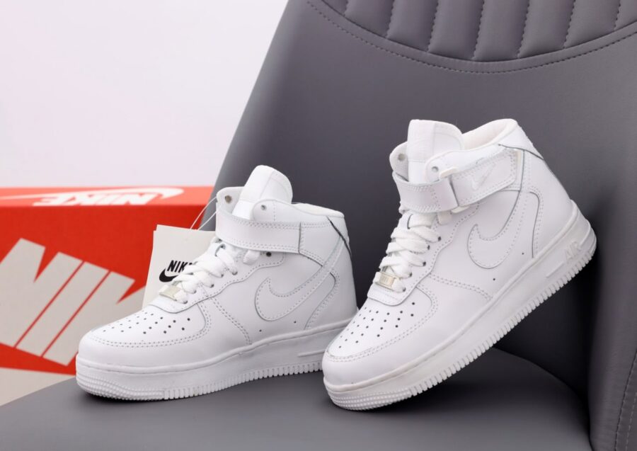 Nike Air Force 1 Mid White