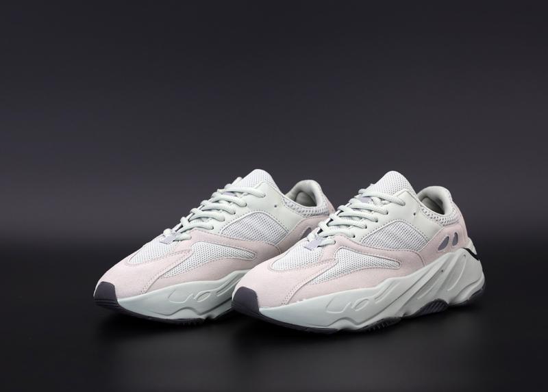 Кроссовки Adidas Yeezy Boost 700 Grey/Pink