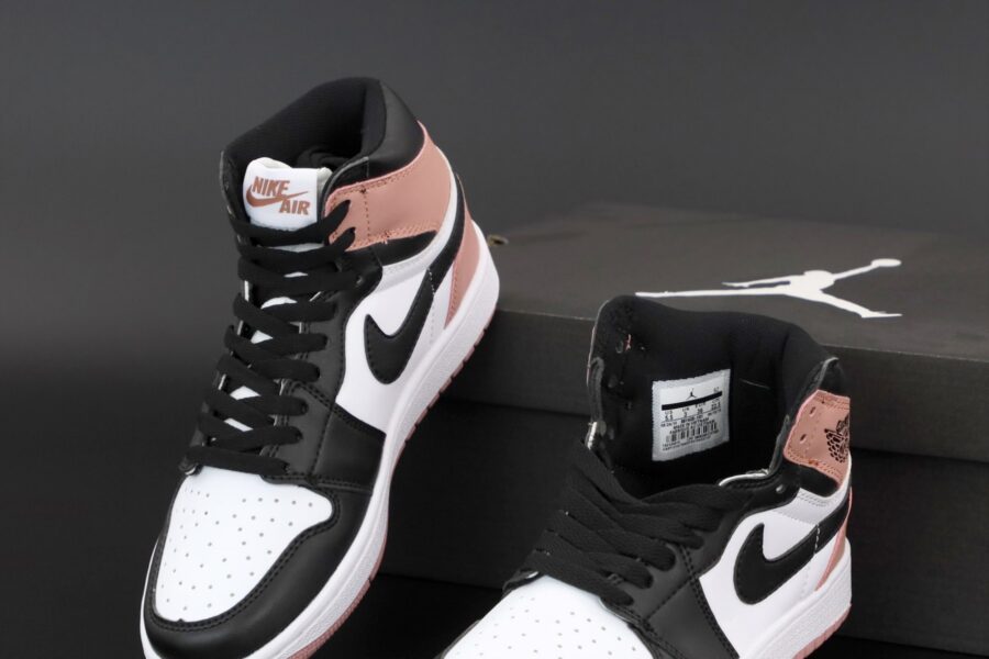 Nike Air Jordan 1 Retro High NRG "Rust Pink"