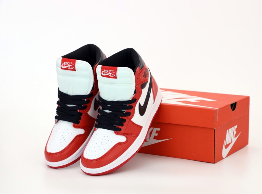 Nike Air Jordan 1 Retro High OG Chicago White Black-Varsity Red