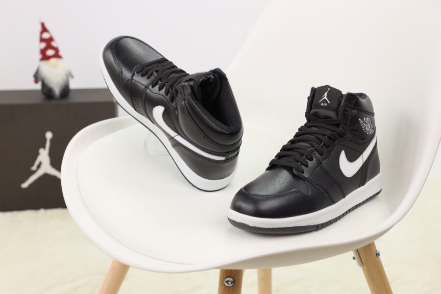 Nike Air Jordan 1 Mid Winter Black (C мехом)