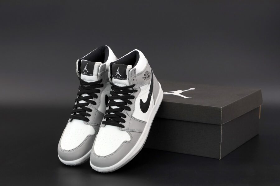 Кроссовки Nike Air Jordan 1 Retro Mid Winter "Smoke Grey" (С мехом)