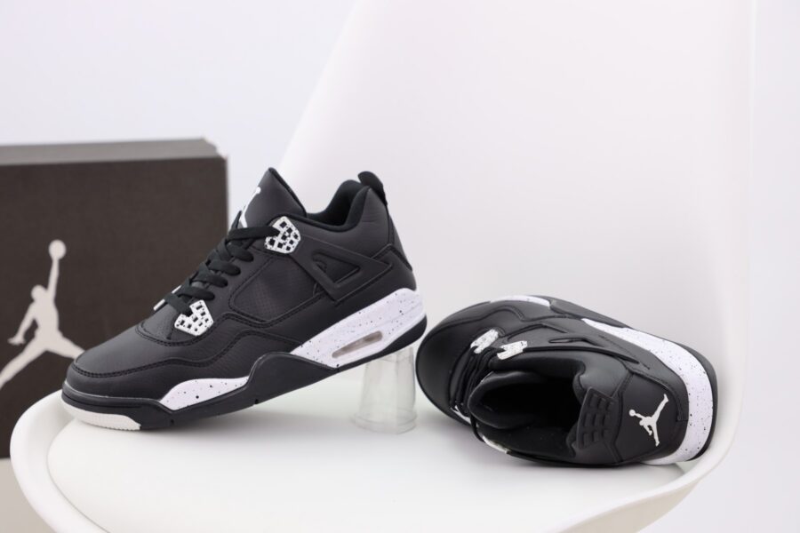 Nike Air Jordan 4 Oreo Black Tech Grey