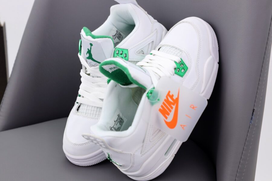 Nike Air Jordan 4 Retro Metallic Pack White Pine Green