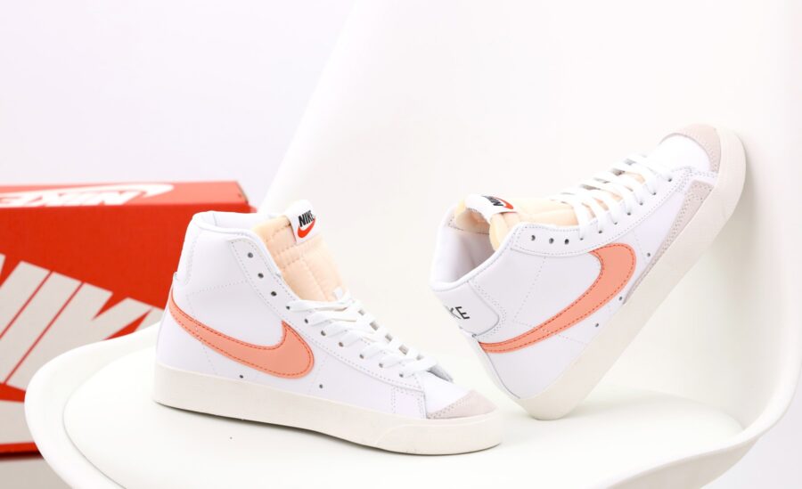 Nike Blazer Mid Vintage '77 White Pink