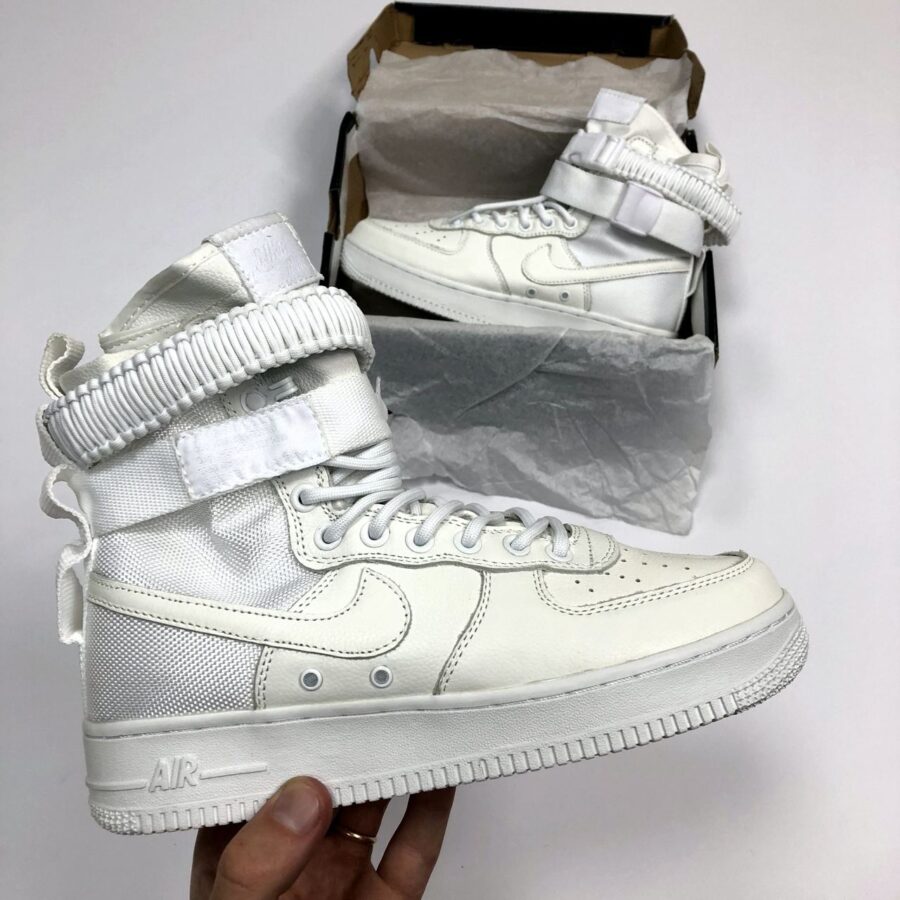 Nike Special Field Air Force 1 High Triple White