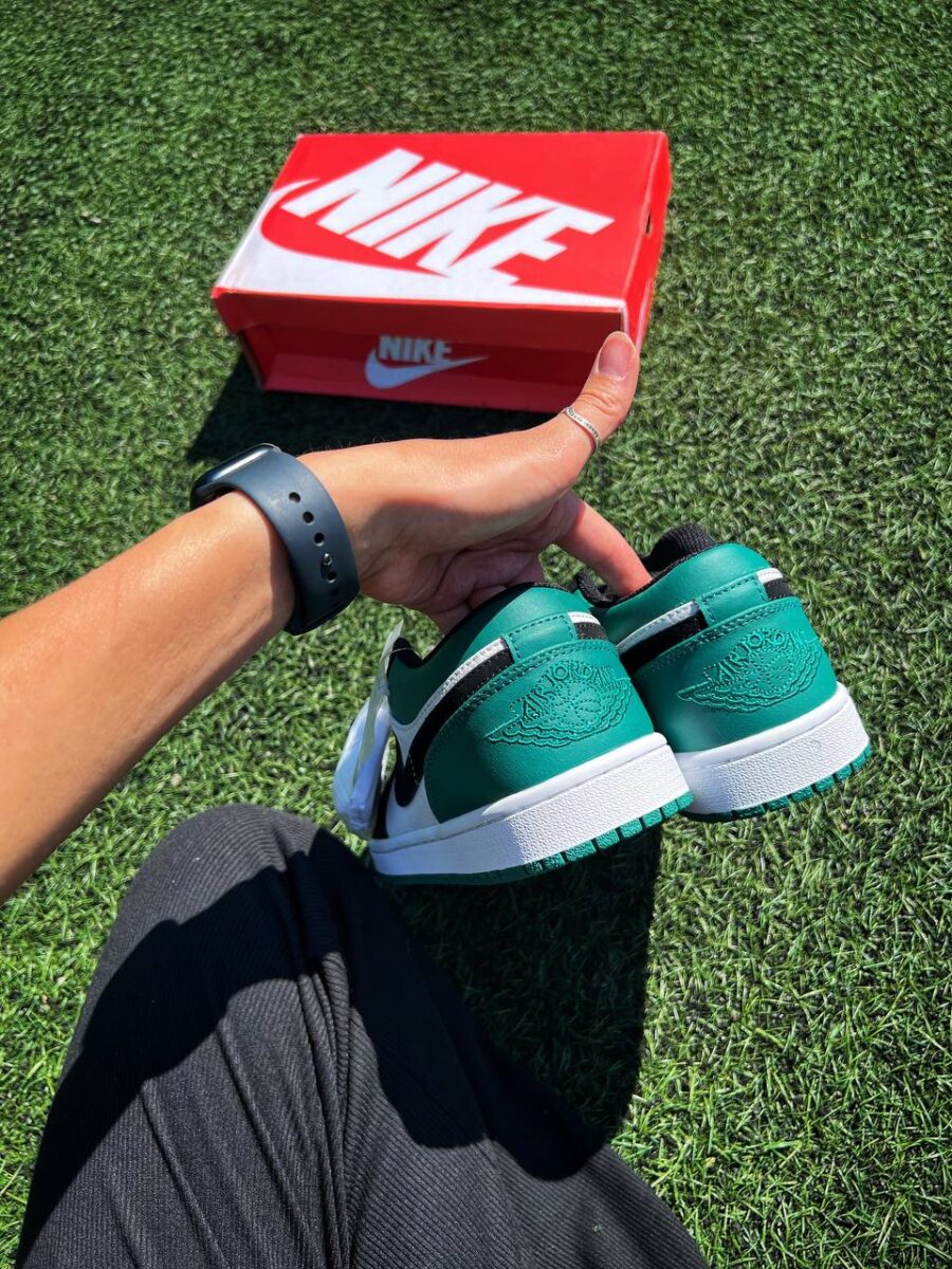 Nike Air Jordan 1 Low “Mystic Green”